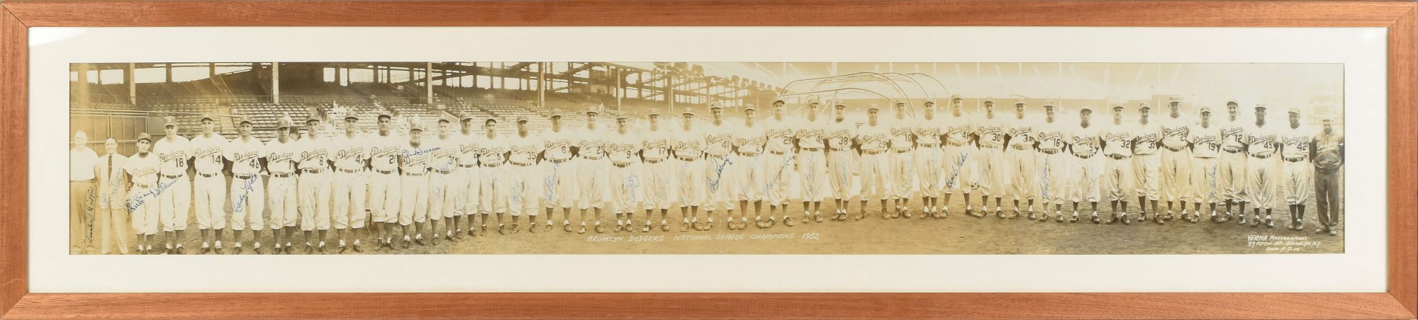 Brooklyn Dodgers 1952 Panoramic photograph autograph Jackie Robinson Roy Campanella Duke Snider RR Auction