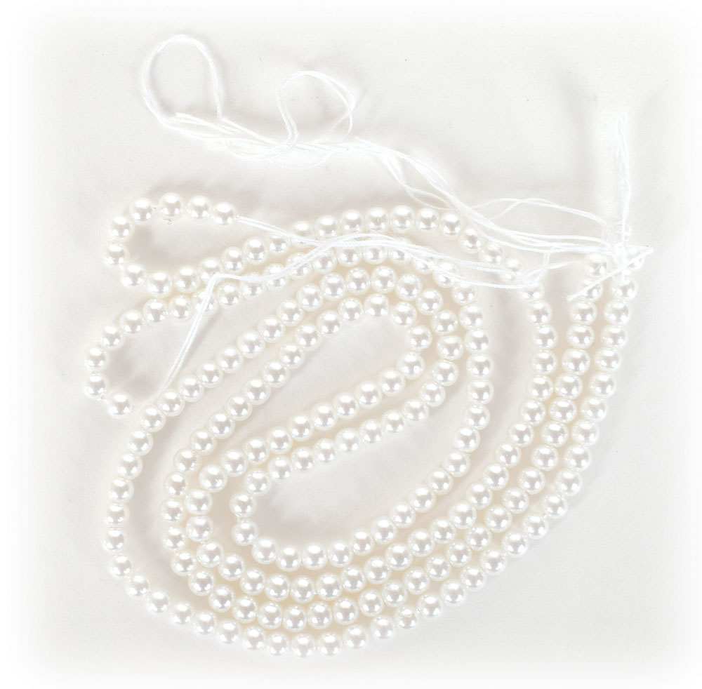 sell Princess Diana memorabilia Pearls used as part of Princess Diana's wedding dress. Sold by RR Auction.