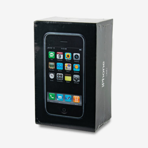 Face of the sealed first generation iPhone